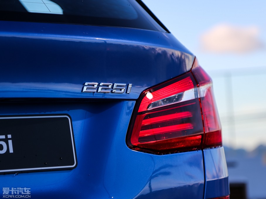 2015��R2ϵ����܇(�M��) 225i