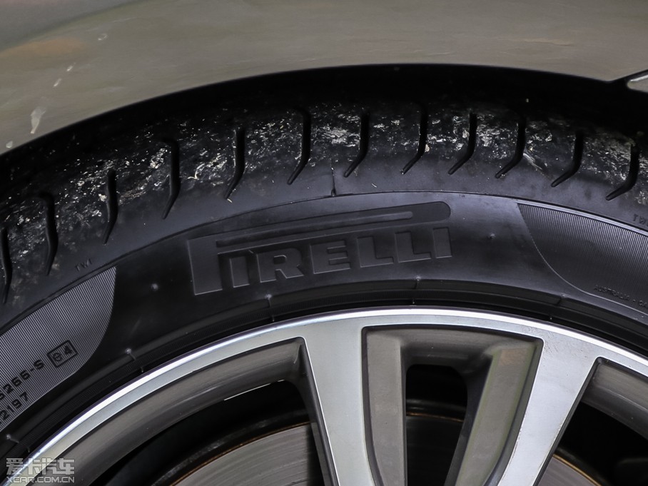 2015��R2ϵ����܇(�M��) 225i