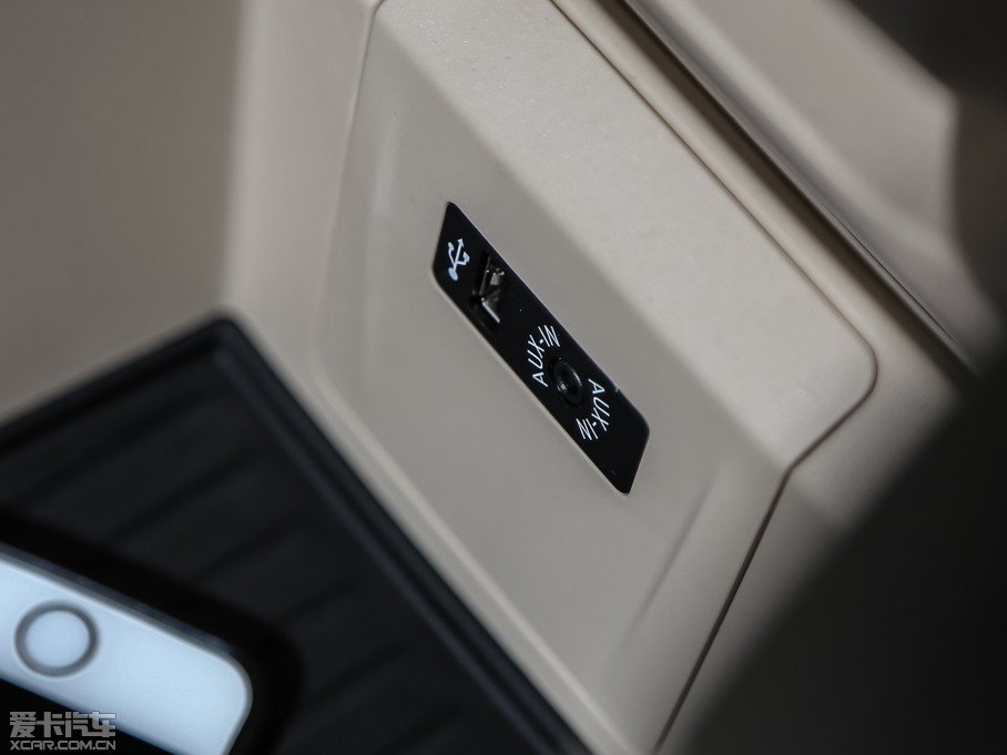 2015R2ϵ܇(M) 225i