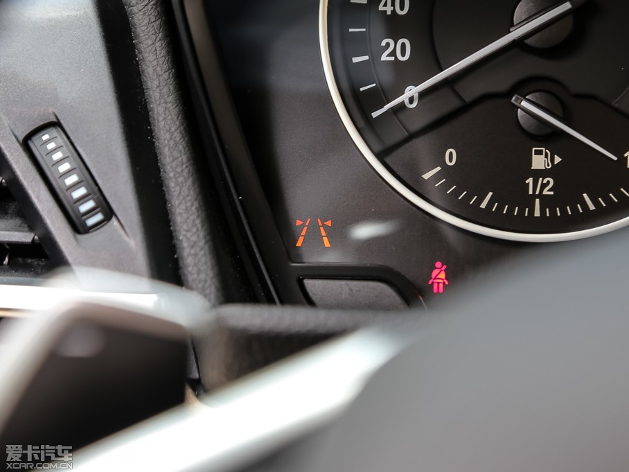 2015R2ϵ܇(M) 225i