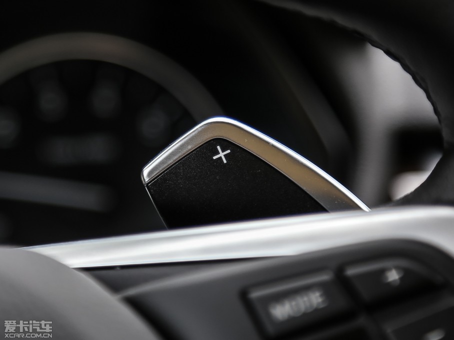 2015R2ϵ܇(M) 225i