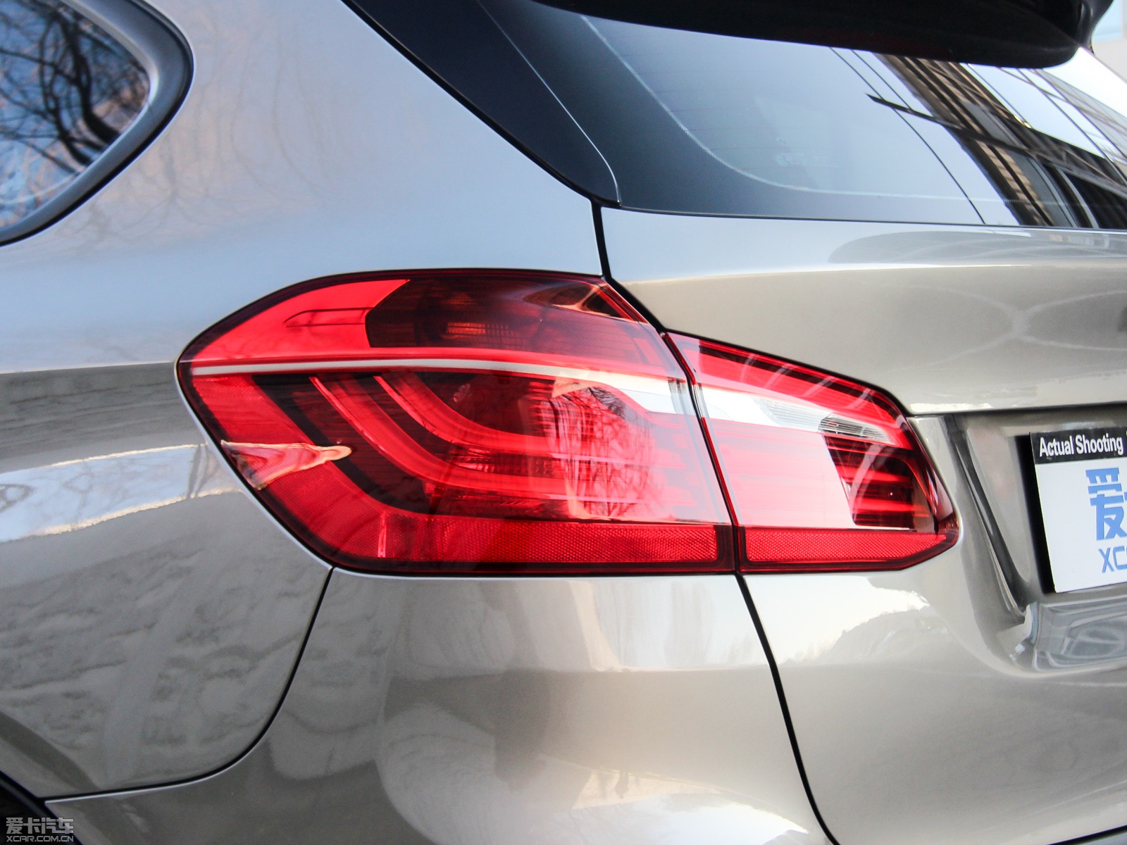 2015R2ϵ܇(M) 218i \OӋb