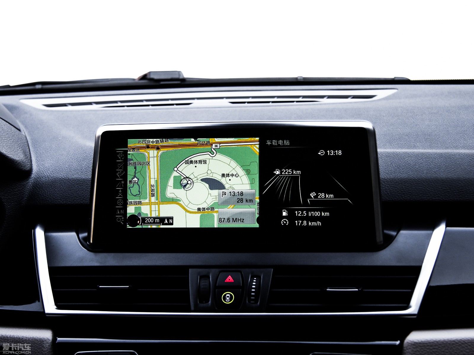 2015R2ϵ܇(M) 218i \OӋb