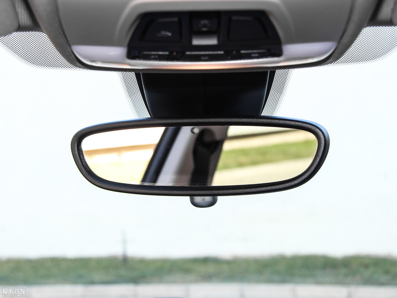 2015R2ϵ܇(M(jn)) 218i \(yn)(dng)O(sh)Ӌ(j)b