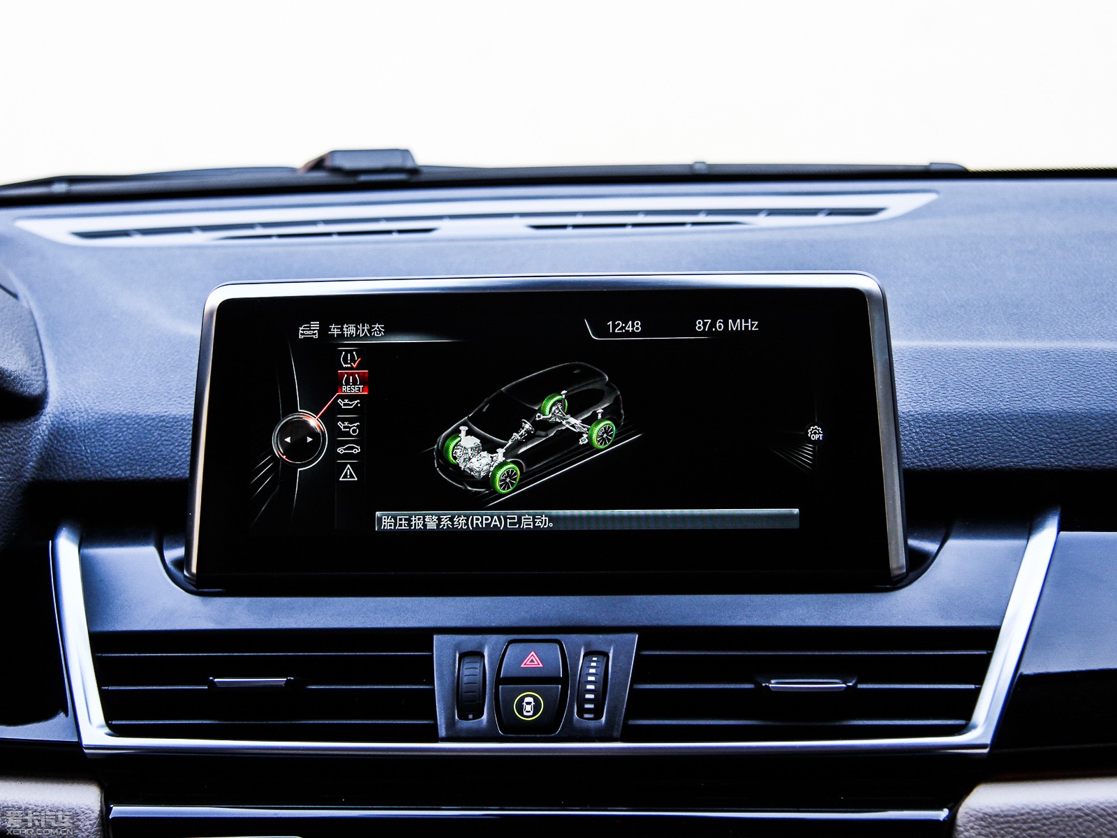 2015R2ϵ܇(M) 218i \OӋb