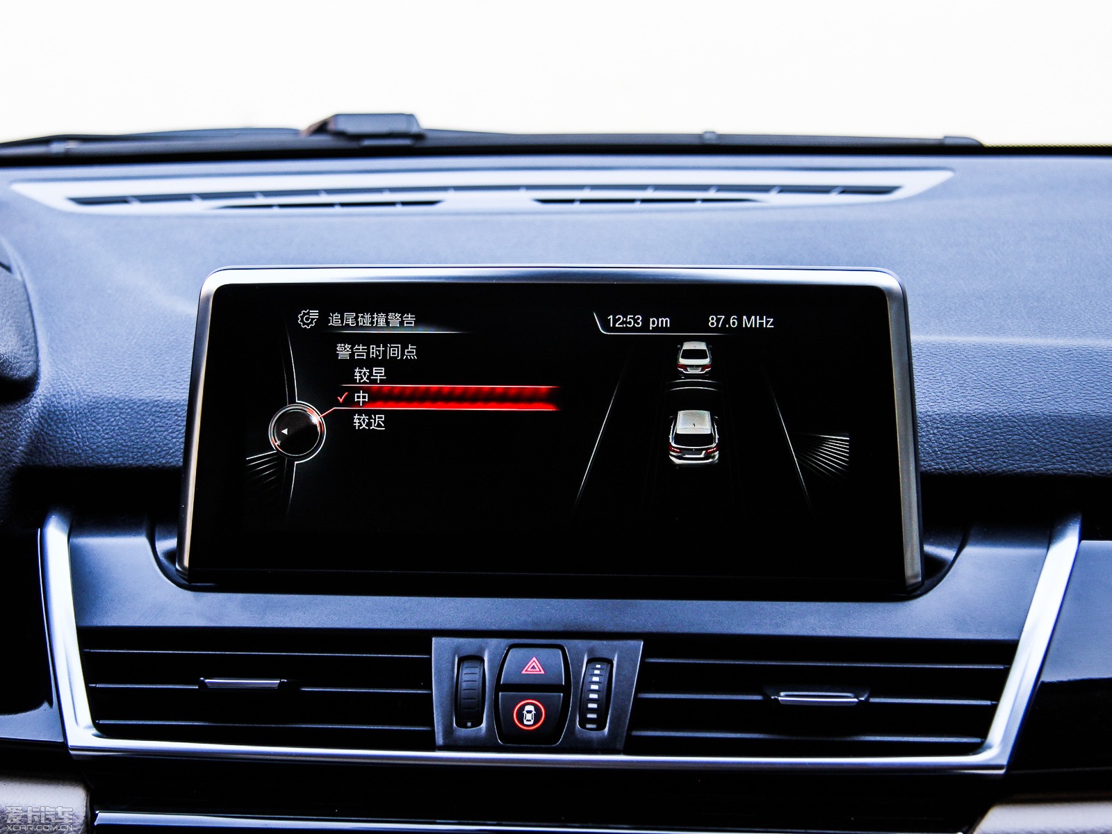 2015R2ϵ܇(M) 218i \OӋb