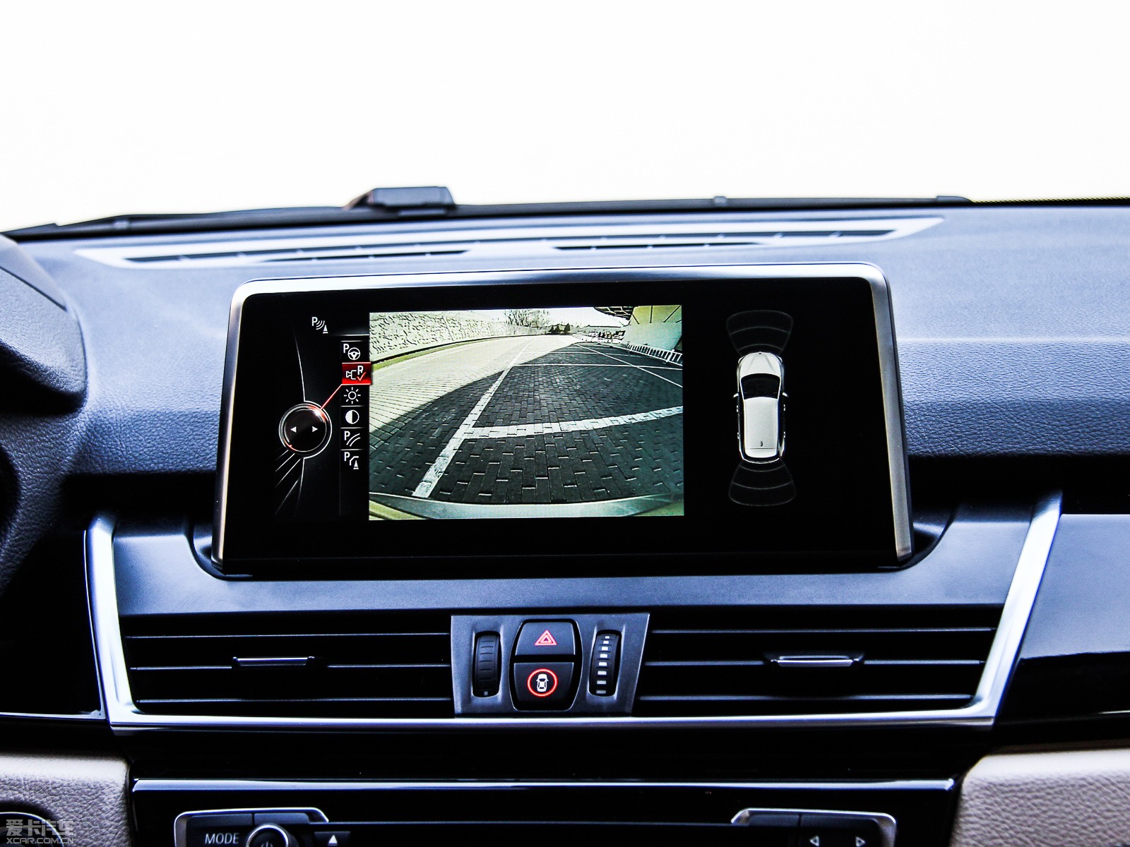 2015R2ϵ܇(M) 218i \OӋb