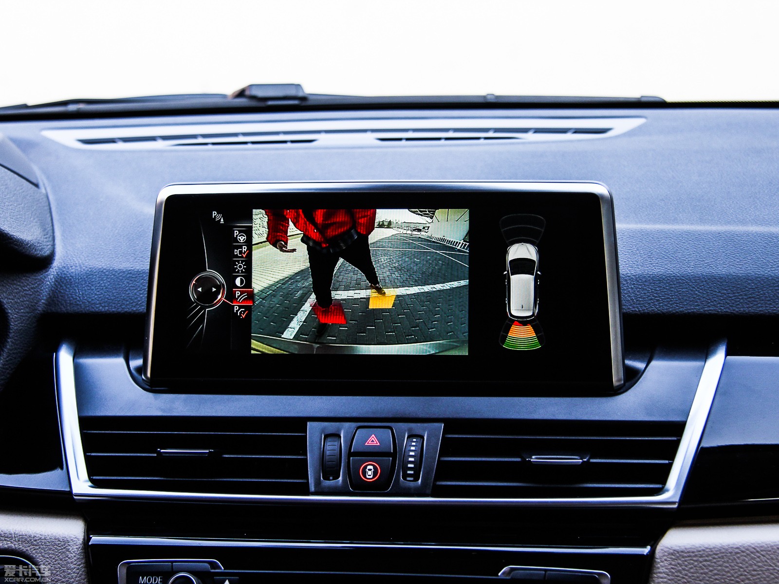 2015R2ϵ܇(M) 218i \OӋb