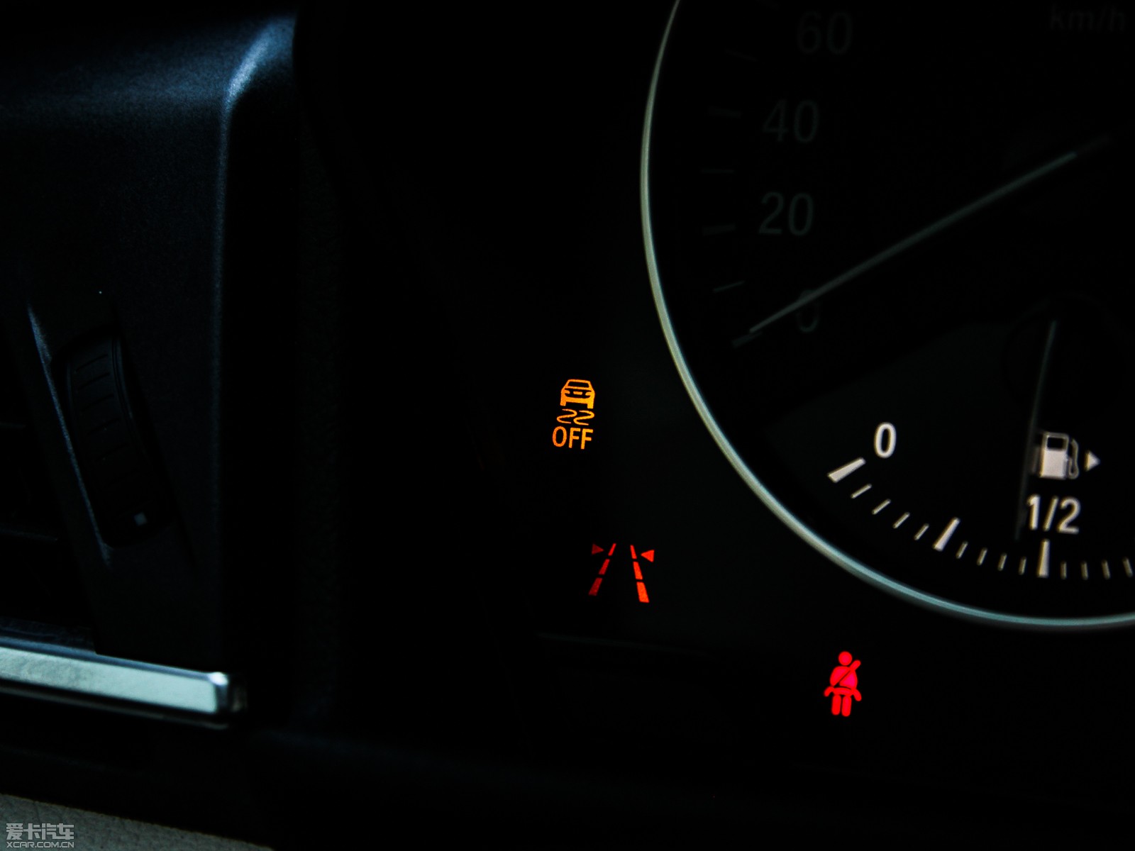 2015R2ϵ܇(M) 218i \OӋb