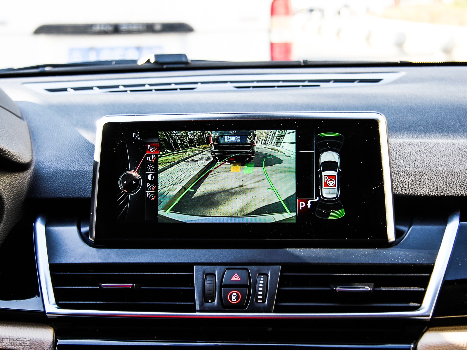 2015R2ϵ܇(M) 218i \OӋb