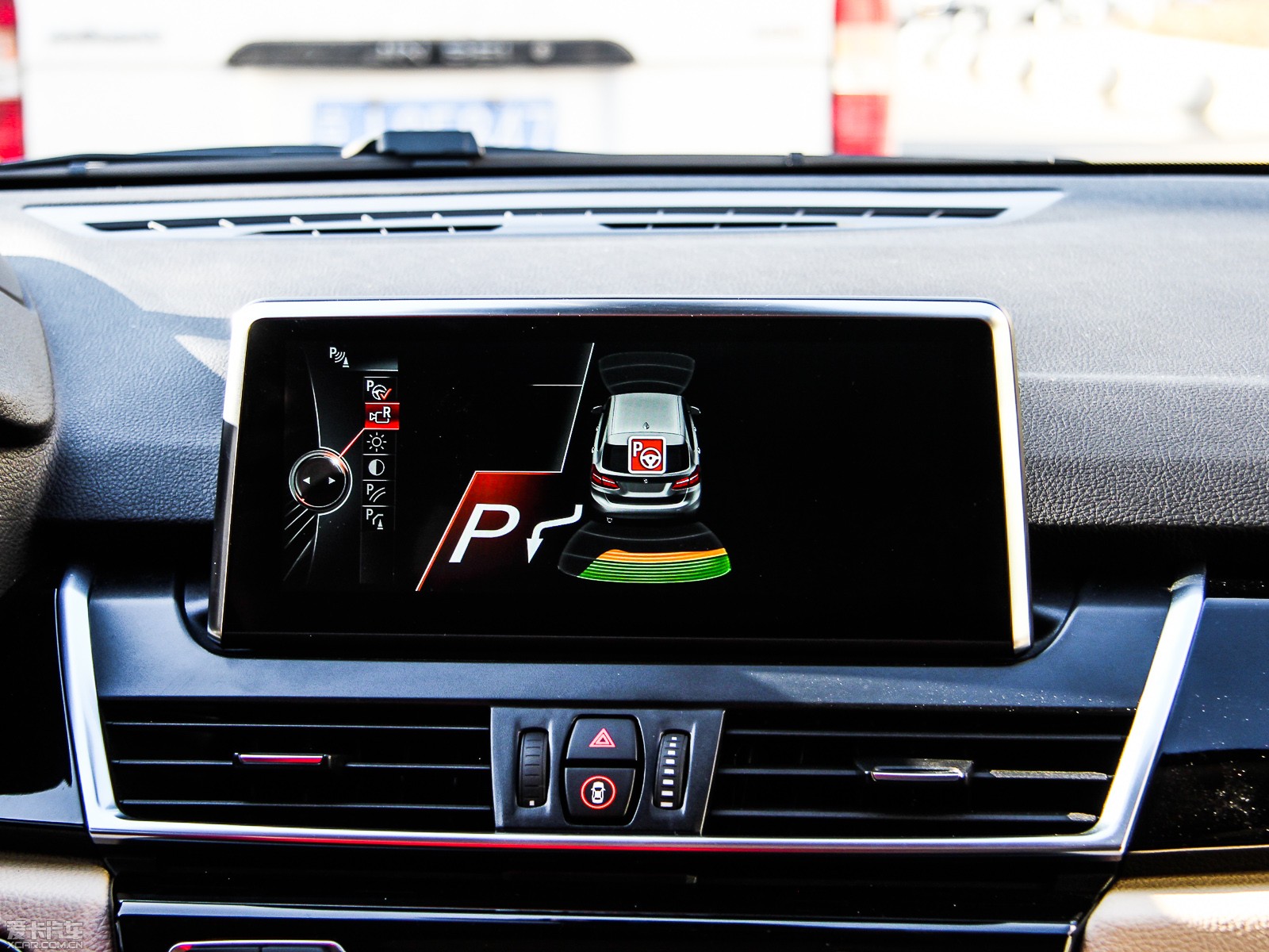 2015R2ϵ܇(M) 218i \OӋb