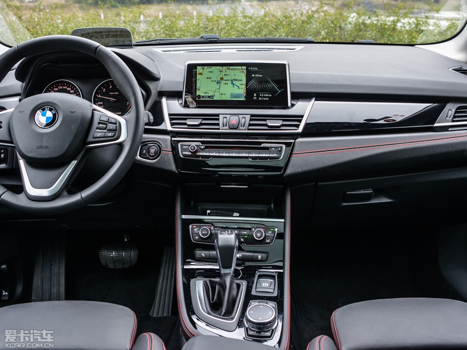 2015R2ϵ܇(M) 218i \OӋb