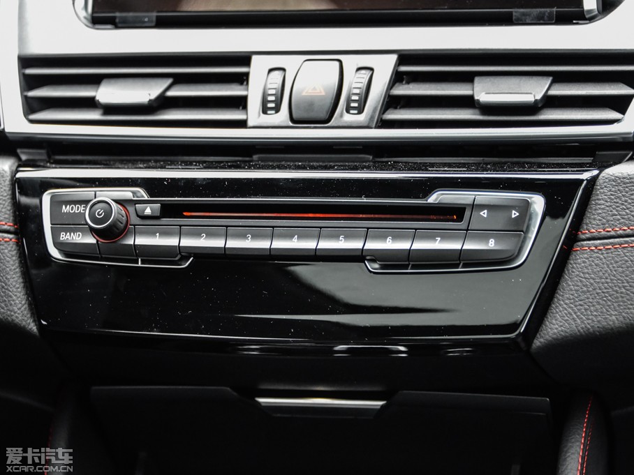 2015R2ϵ܇(M) 218i \OӋb