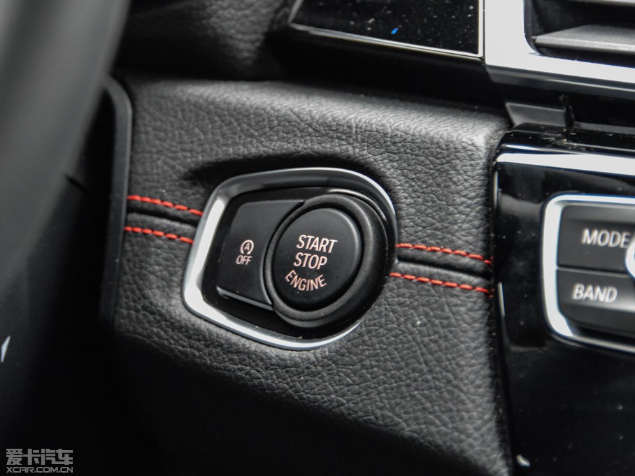 2015R2ϵ܇(M) 218i \OӋb