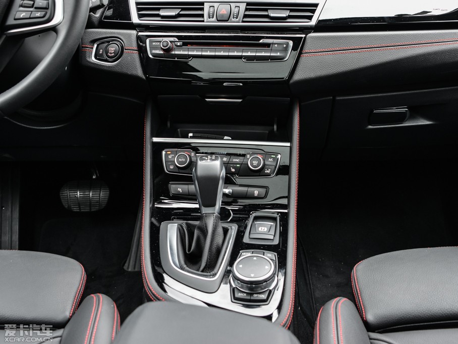 2015R2ϵ܇(M) 218i \OӋb