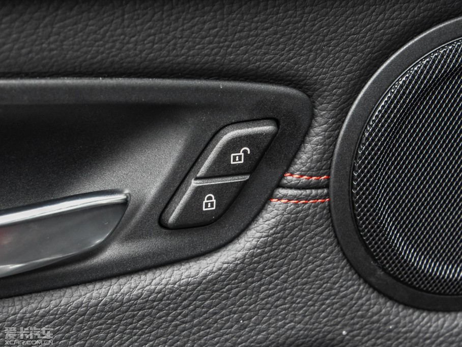 2015R2ϵ܇(M) 218i \OӋb