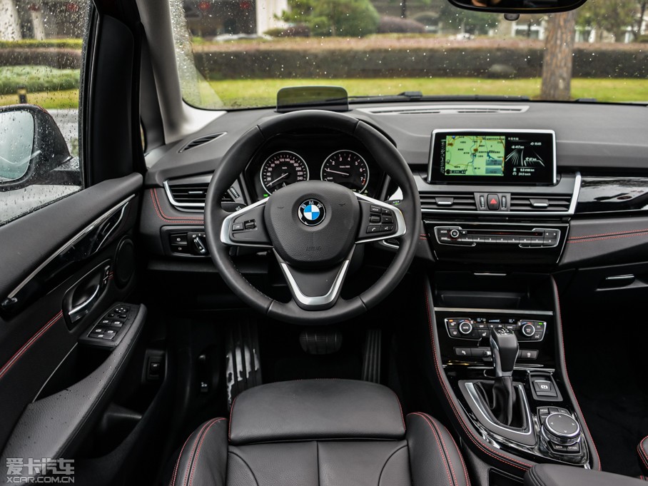 2015R2ϵ܇(M) 218i \OӋb