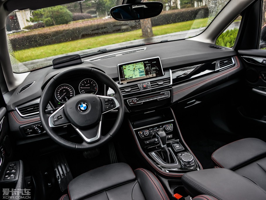 2015R2ϵ܇(M) 218i \OӋb