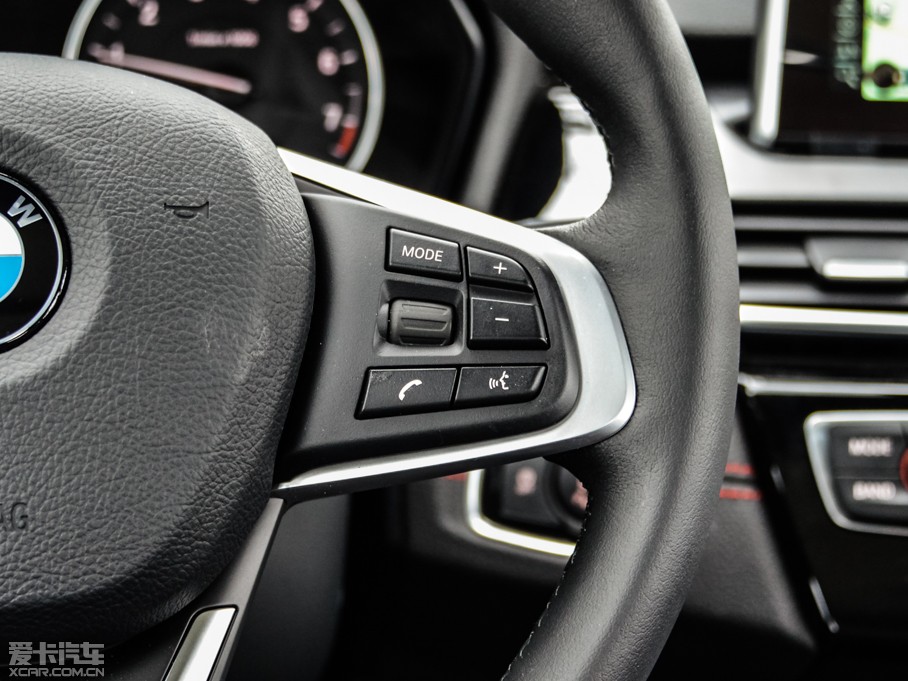 2015R2ϵ܇(M) 218i \OӋb