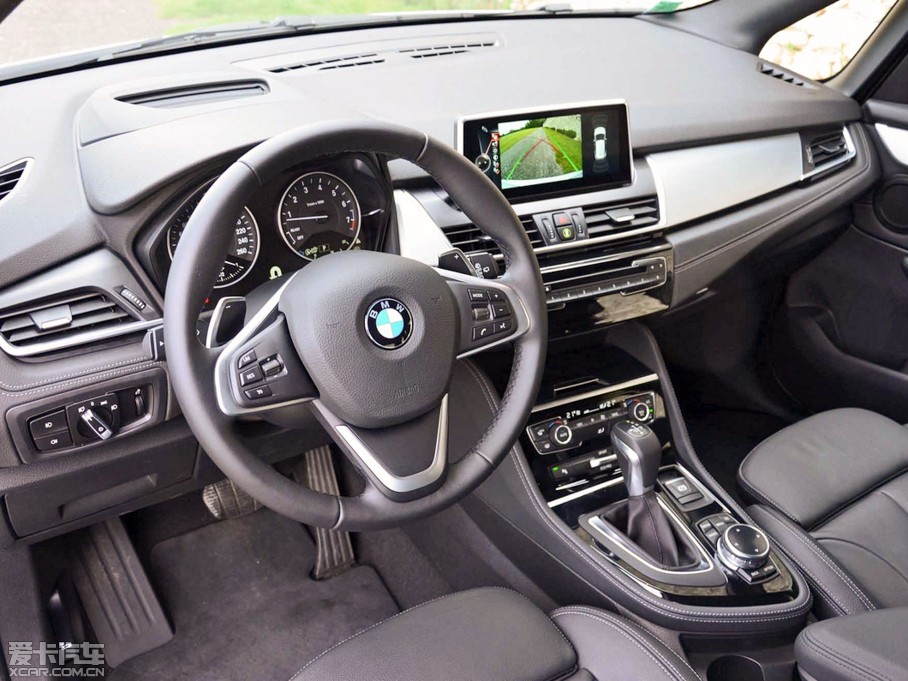 2015R2ϵ܇(M) 225i