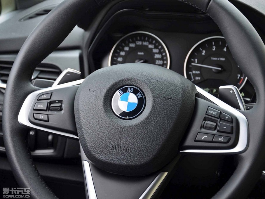 2015��R2ϵ����܇(�M��) 225i