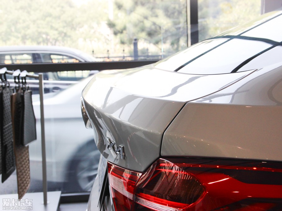 2014RX4 xDrive28i M\