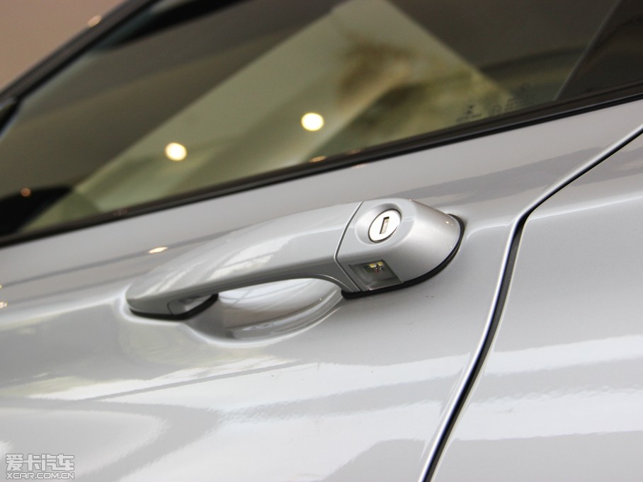 2014RX4 xDrive28i M\