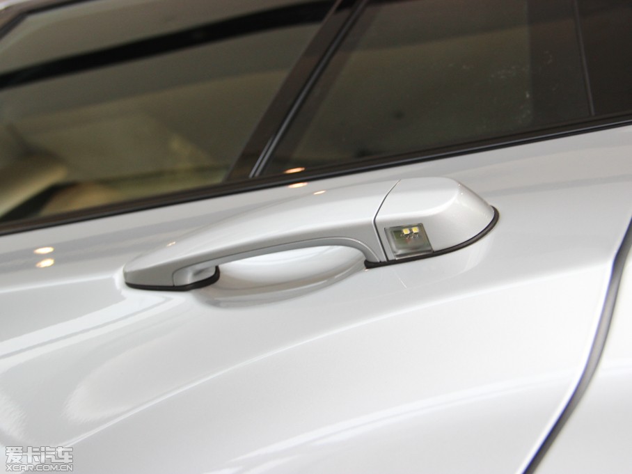 2014RX4 xDrive28i M\