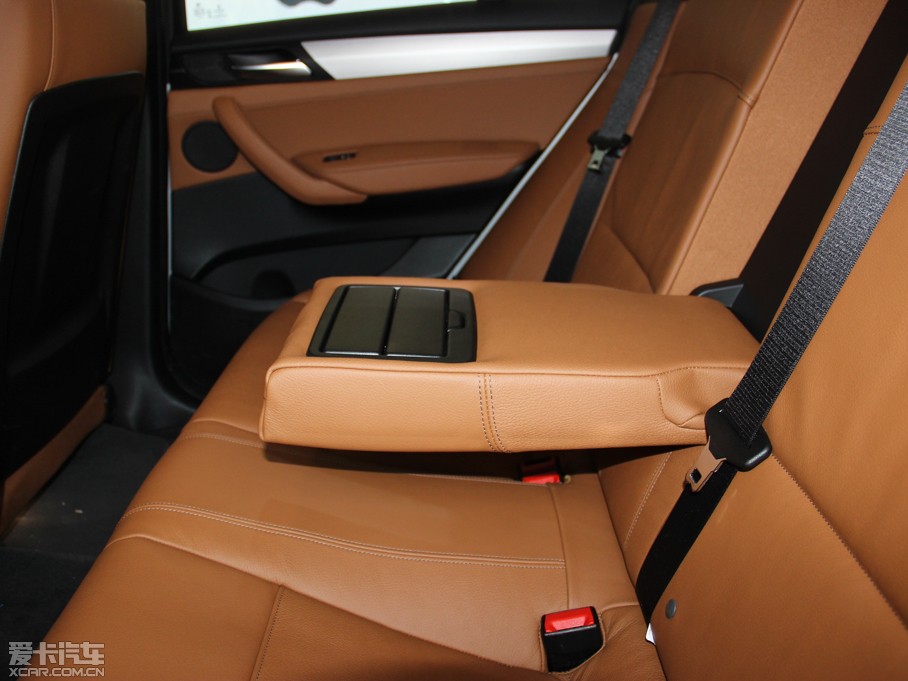 2014��RX4 xDrive28i M�\����