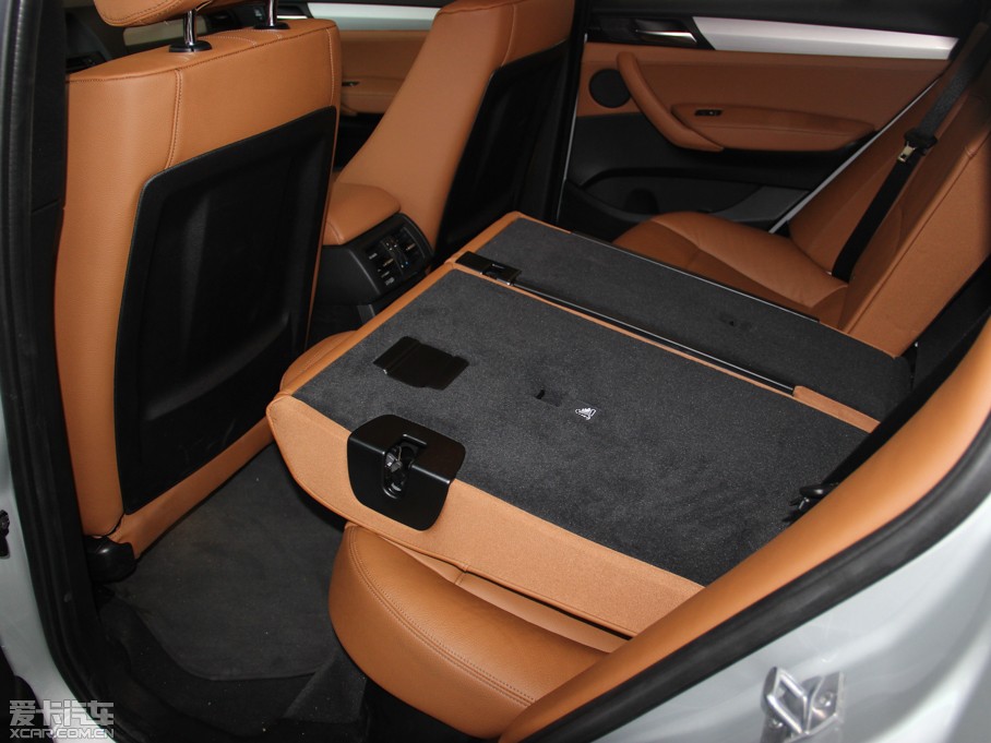 2014��RX4 xDrive28i M�\����