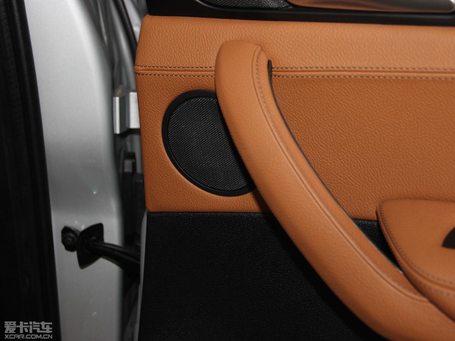 2014��RX4 xDrive28i M�\����