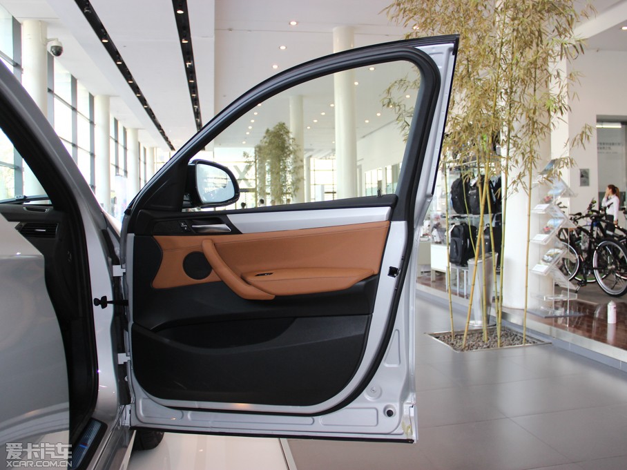 2014RX4 xDrive28i M\