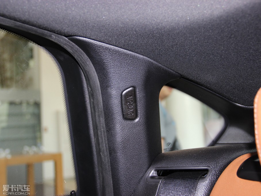 2014��RX4 xDrive28i M�\����