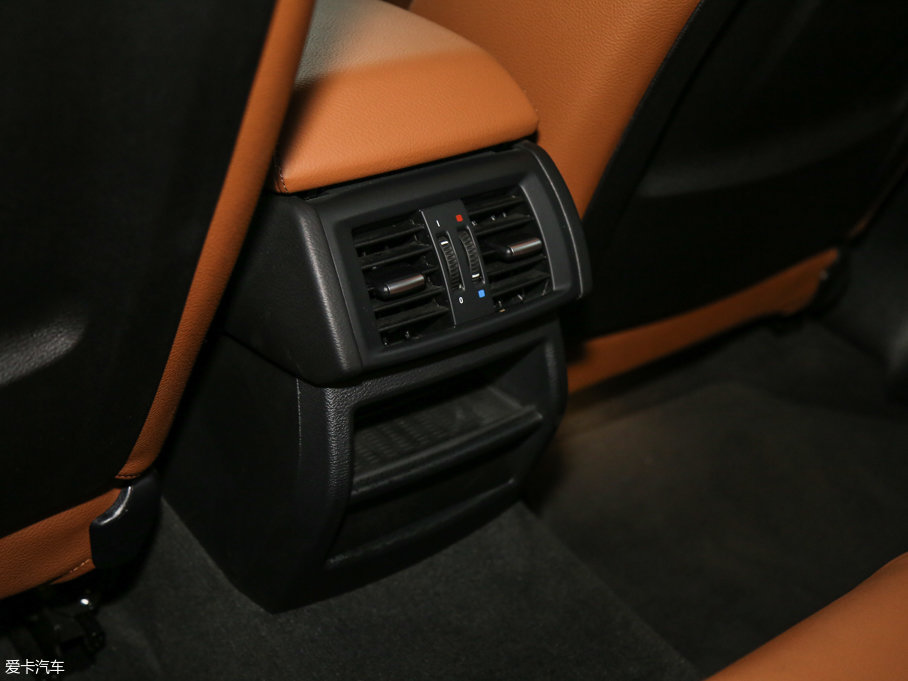 2014RX3Mڣ xDrive28i I