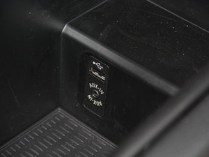 2014xDrive35i M\(yn)(dng) g