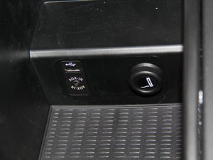 2014xDrive35i M\(yn)(dng) g