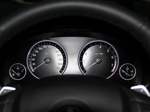 2014xDrive20i XOӋb x