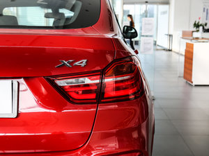 2014款xDrive28i M运动型 尾灯