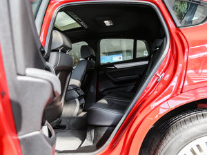 2014款xDrive28i M运动型 后排空间