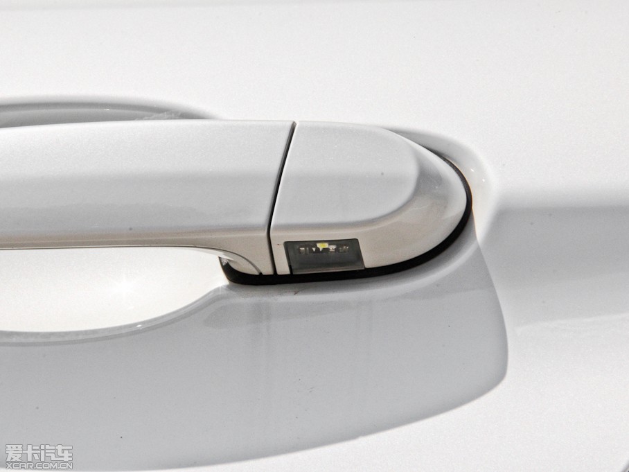 2014R4ϵT 420i OӋb