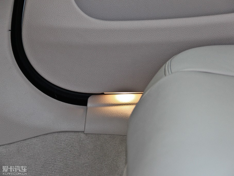 2014R4ϵT 420i OӋb