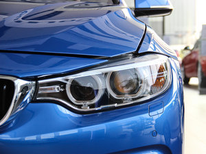 2014428i Gran Coupe M\(yn)(dng) (x)(ji)^