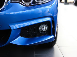 2014428i Gran Coupe M\(yn)(dng) (x)(ji)^