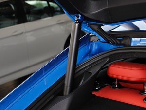 2014428i Gran Coupe M\(yn)(dng) g