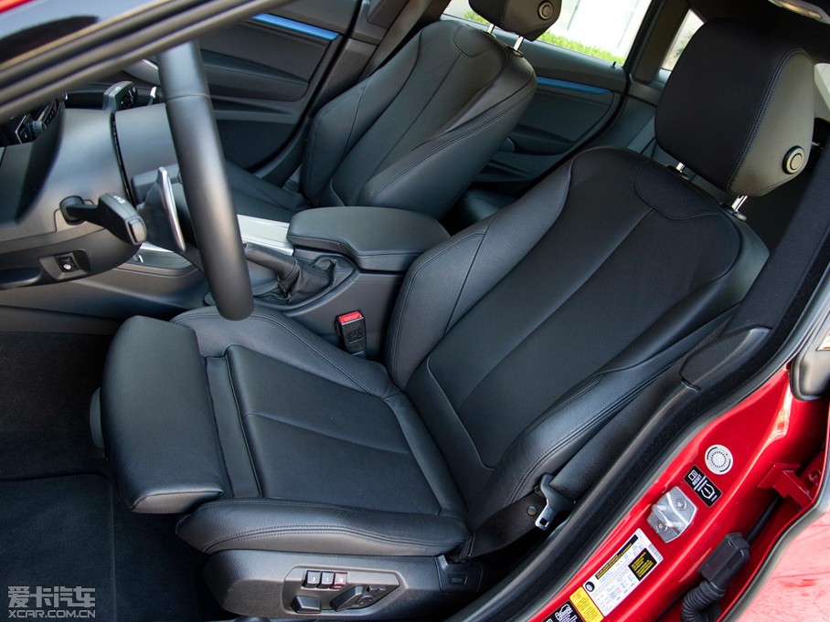 2015R3ϵGT 328i xDrive OӋb