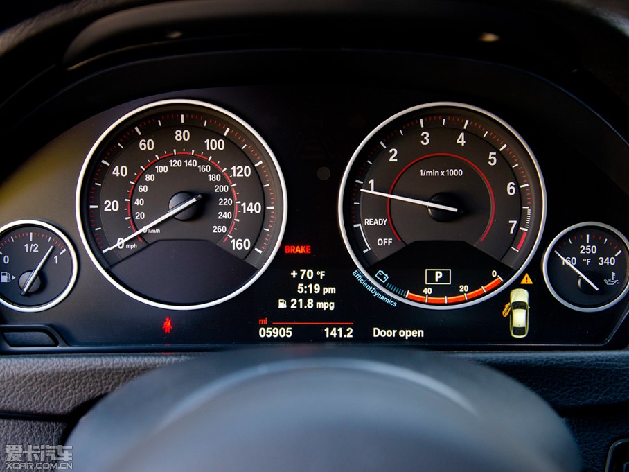 2015R3ϵGT 328i xDrive OӋb