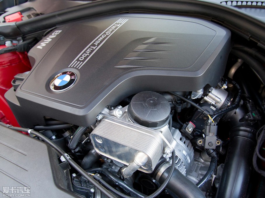 2015R3ϵGT 328i xDrive OӋb