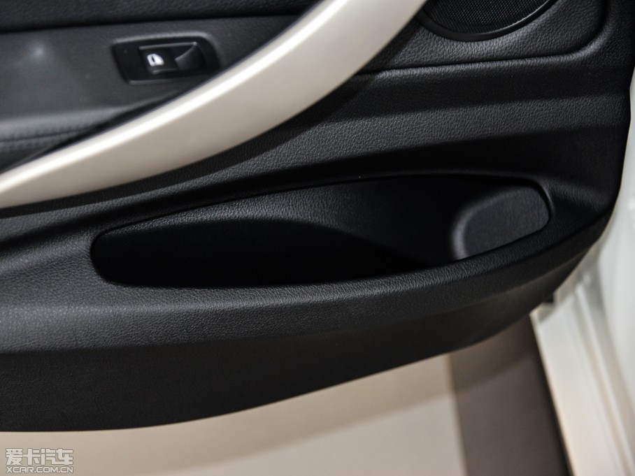 2015R3ϵGT 320i I