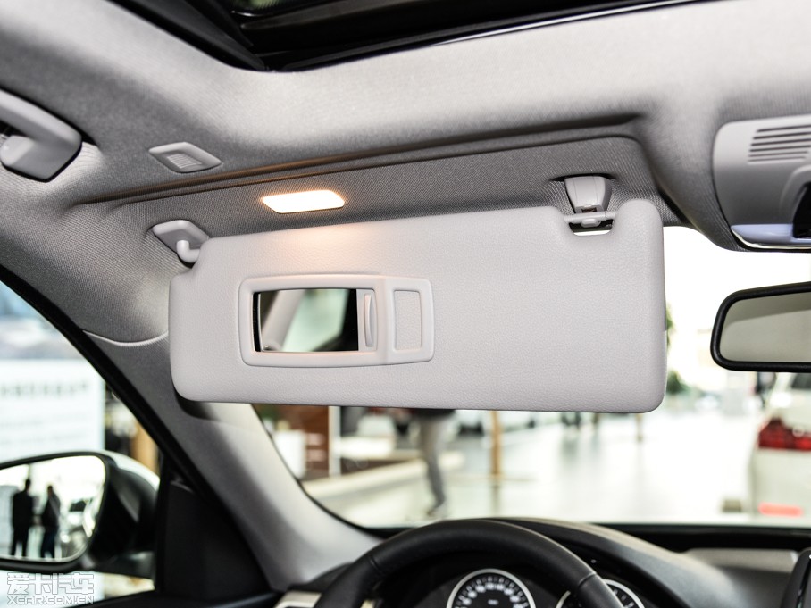 2015R3ϵGT 320i I