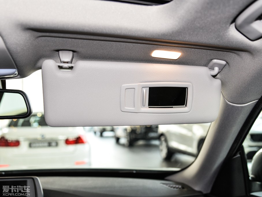 2015R3ϵGT 320i I